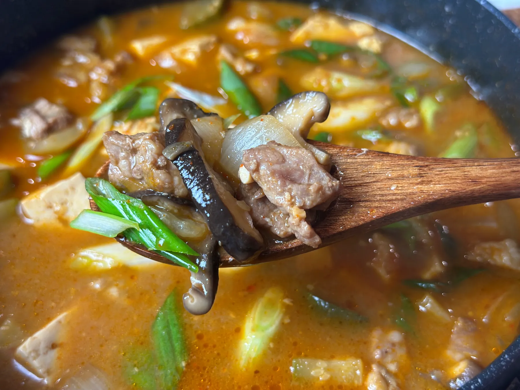 Mengapa Doenjang Jjigae Begitu Populer di Korea