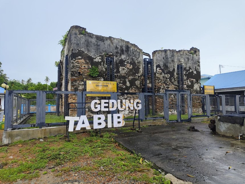 Eksplorasi Benteng Bukit Kursi dan Pemandangan Laut