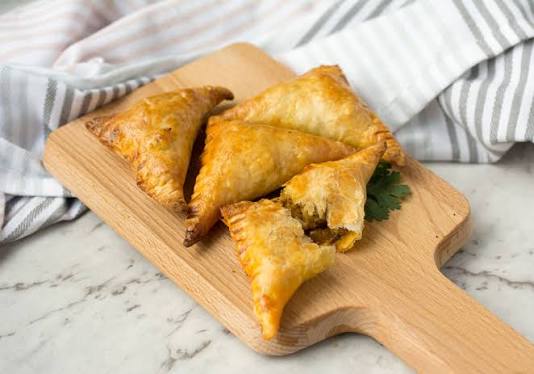 Chicken Curry Puff